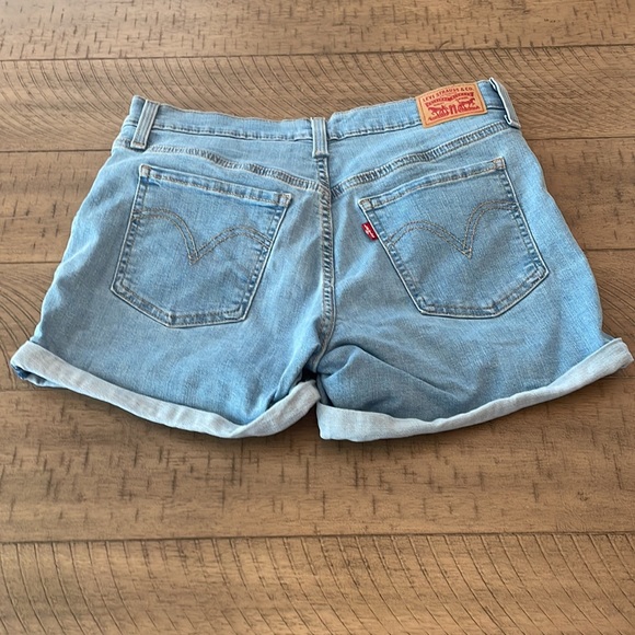 Levi’s Shorts - Picture 3 of 3